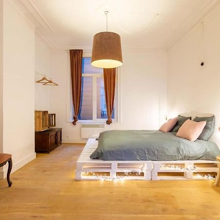 Pink Fairytale-Like Apartment แอนต์เวิร์ป ภายนอก รูปภาพ