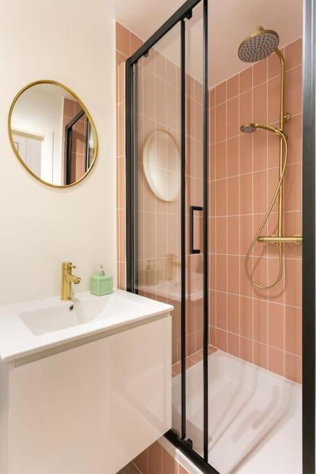 Pink Fairytale-Like Apartment แอนต์เวิร์ป ภายนอก รูปภาพ