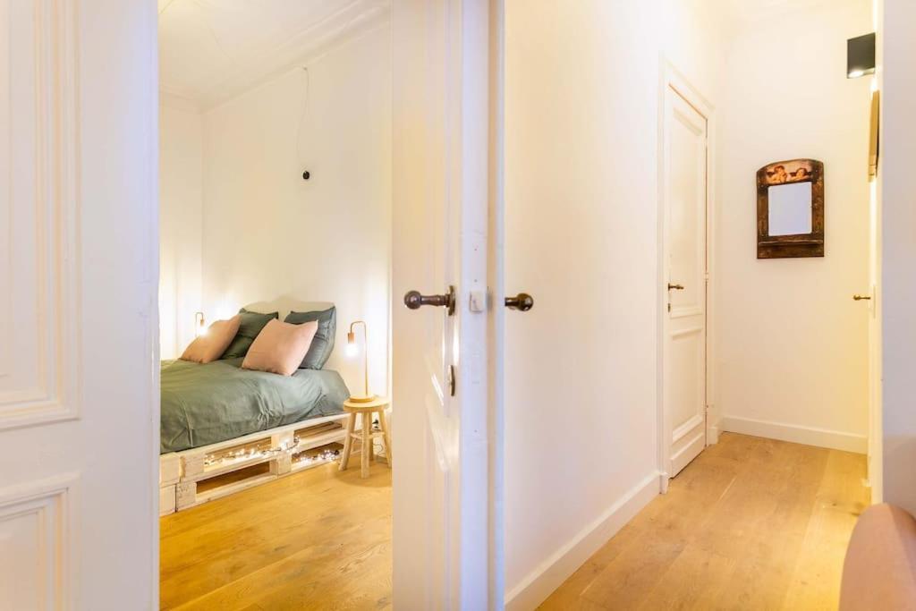 Pink Fairytale-Like Apartment แอนต์เวิร์ป ภายนอก รูปภาพ